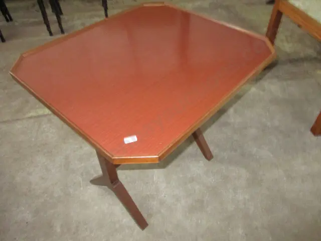 Retro Coffee Table Image 1++