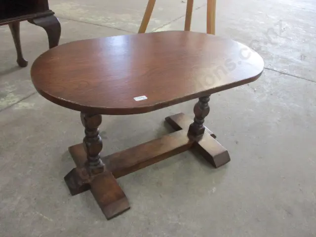 Oak Side table Image 1++