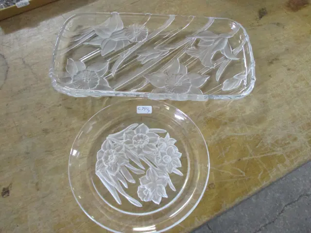 Crystal Trays Image 1++