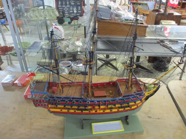 Model Boat Image 1++