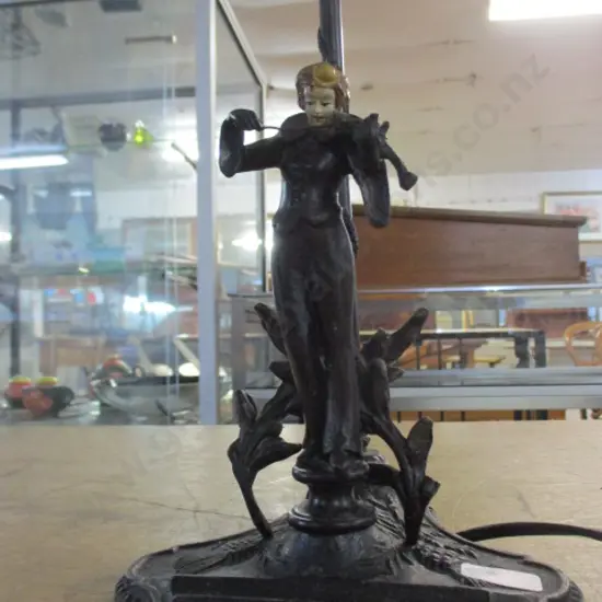 Figural Lampbase