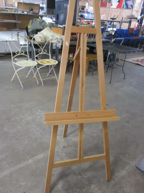Easel Image 1++