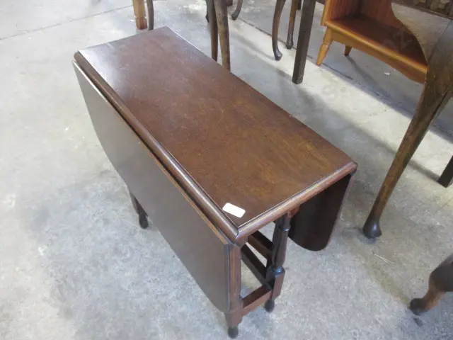 Small Dropside Table Image 1++