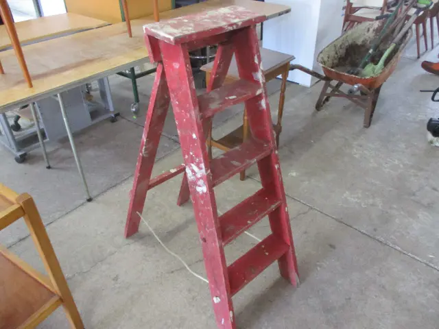 Ladder Image 1++